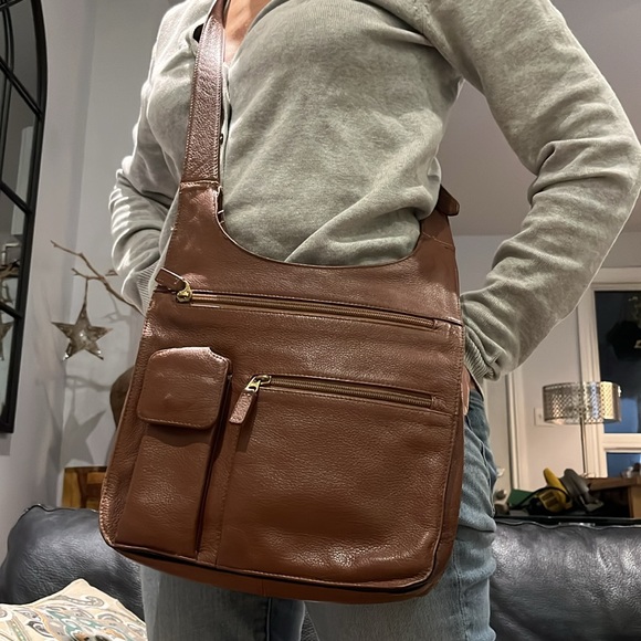 JPOURSE & CIE Leather Purse - Picture 2 of 10